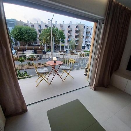 Superbe Appartement A 2 Minutes De La Mer Кавалер-сюр-Мер Экстерьер фото